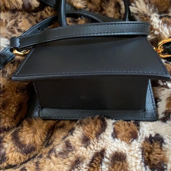 jacquemus le chiquito black with gold hardware - Picture 2 of 5
